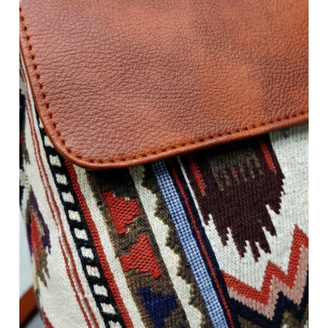 Stylish Leather Flap Sling Bag for Everyday Use 154
